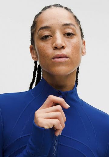 Спортивная куртка