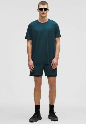 Спортивныве шорты