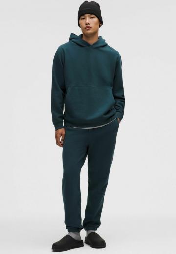 Спортивная кофта