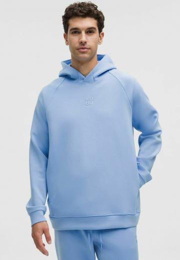 Спортивная кофта