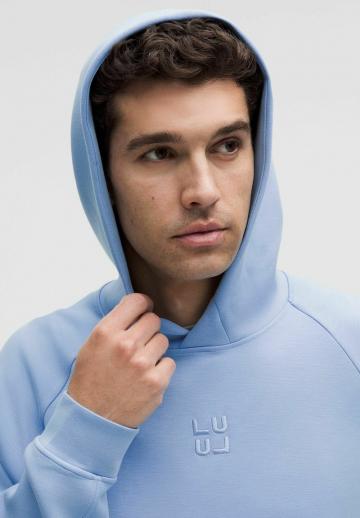 Спортивная кофта