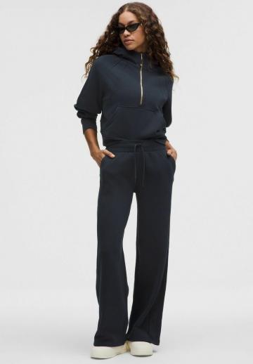 Спортивная толстовка