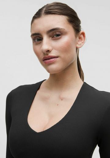 Спортивная майка