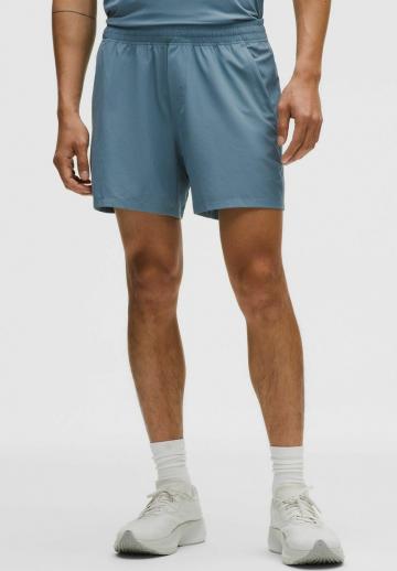 Спортивныве шорты