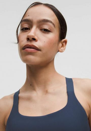 Спортивный бюстгальтер