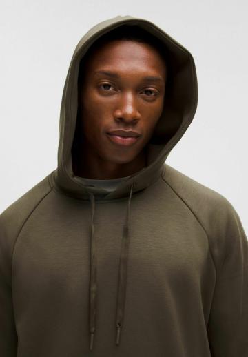 Спортивная кофта