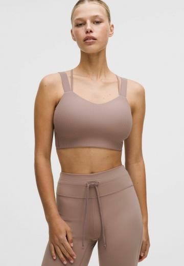 Спортивный бюстгальтер