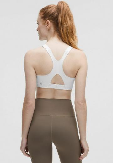 Спортивный бюстгальтер