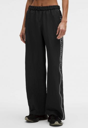 Спортивные штаны