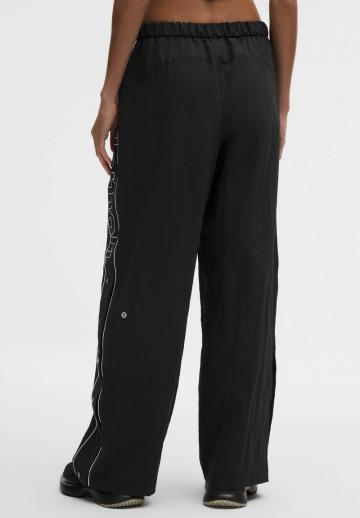 Спортивные штаны