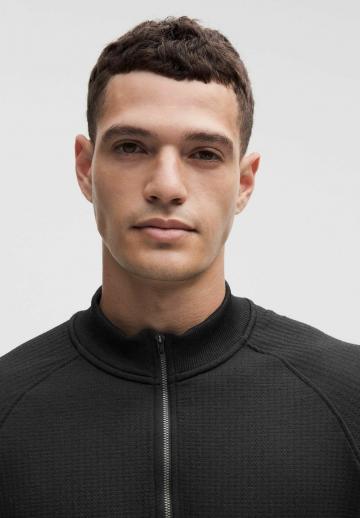 Спортивная кофта