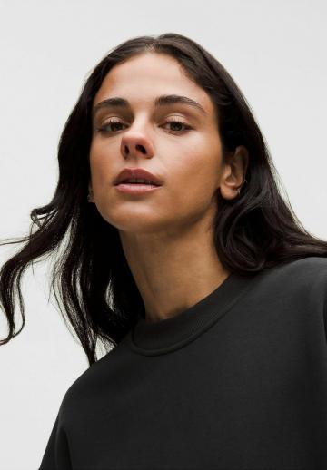 Спортивная толстовка