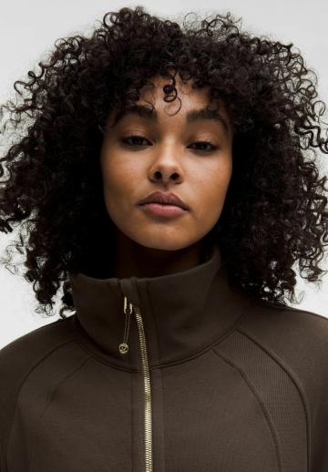 Спортивная толстовка