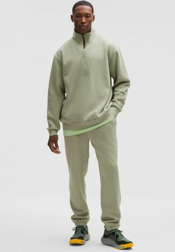 Спортивная кофта