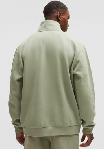 Спортивная кофта