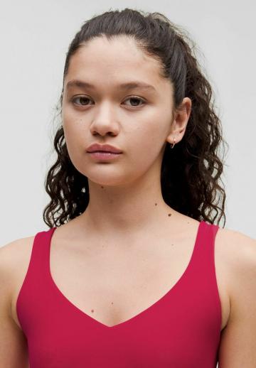 Спортивный топ