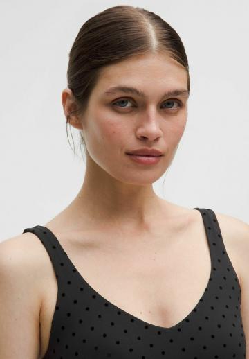 Спортивный топ