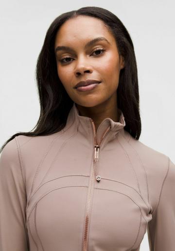 Спортивная куртка