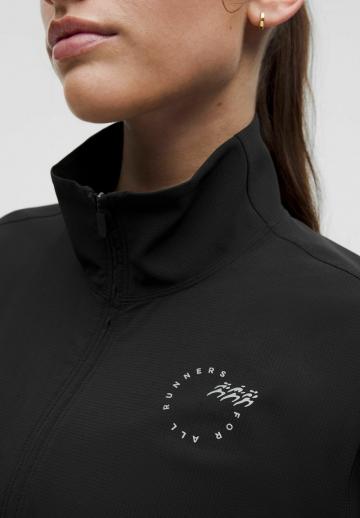 Спортивная куртка