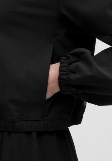 Спортивная куртка