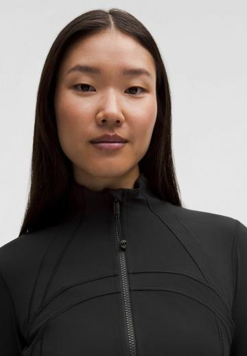 Спортивная куртка