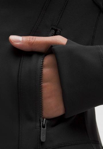 Спортивная куртка