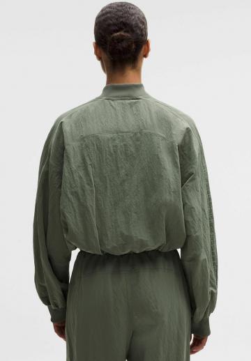 Спортивная куртка