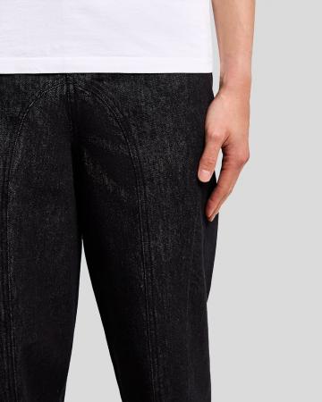 Прямые джинсы