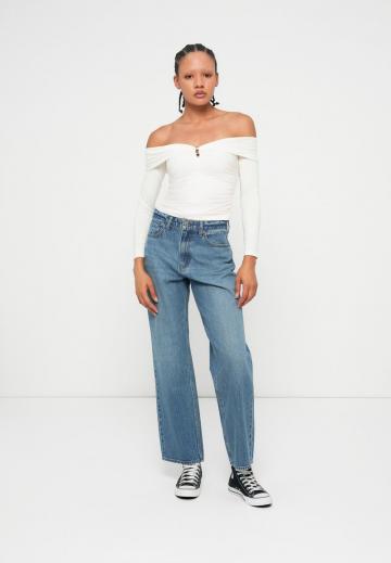 Свободные джинсы