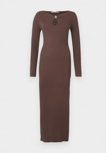 Длинное платье