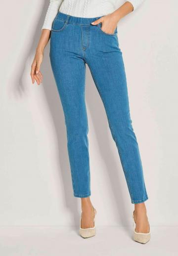 Узкие джинсы