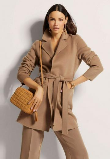 Шерстяное пальто