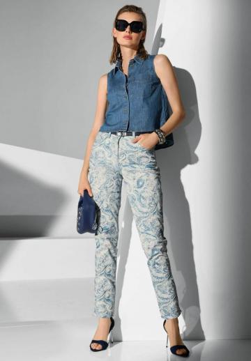 Джинсовая жилетка