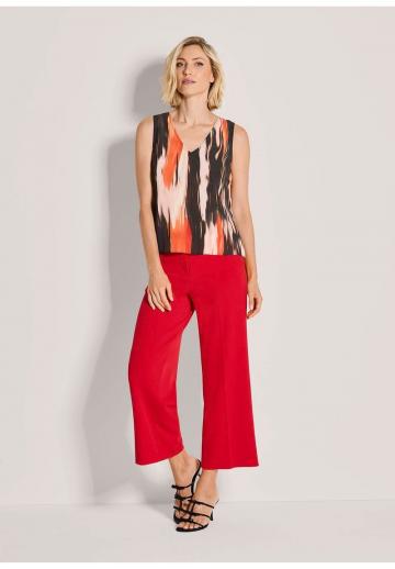 Блузка без рукавов