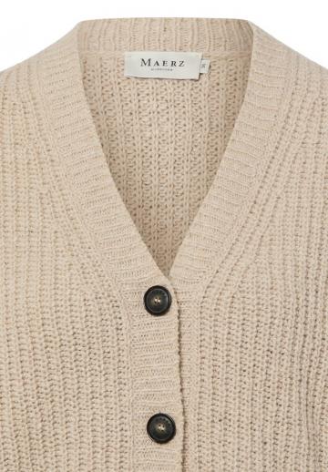 Вязаный жилет