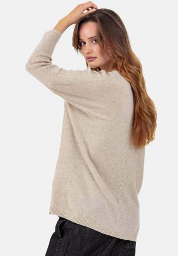 Длинный пуловер