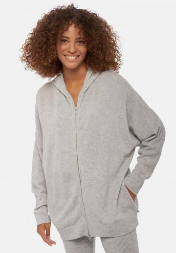 Длинный жилет