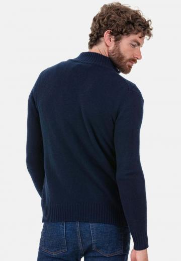 Вязаная кофта