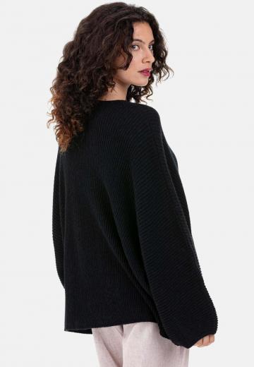 Длинный пуловер