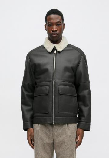 Кожаная куртка