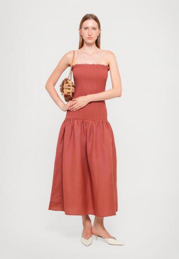 Платье без бретелек