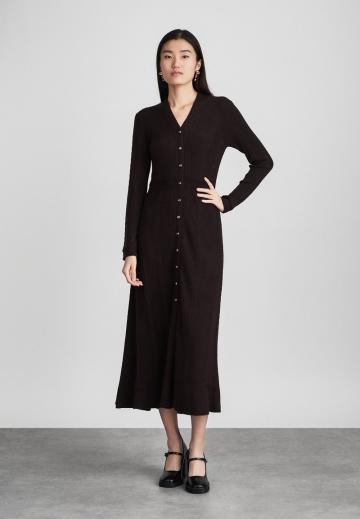 Вязаное платье