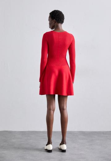 Вязаное платье