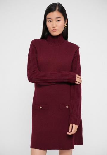 Вязаное платье