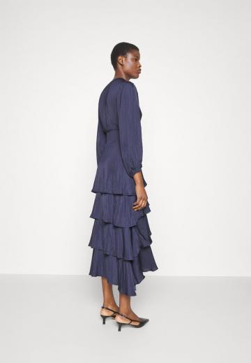 Коктейльное платье