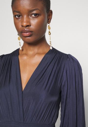 Коктейльное платье