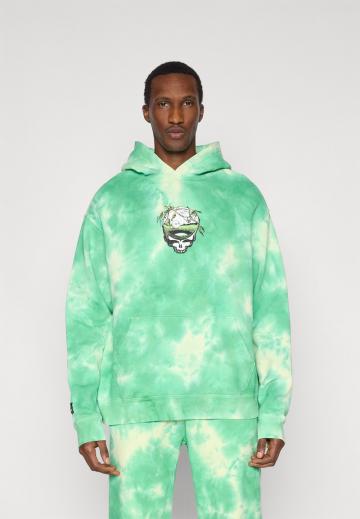 Спортивная кофта