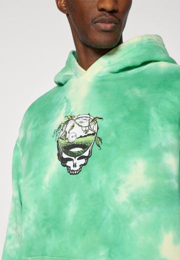 Спортивная кофта