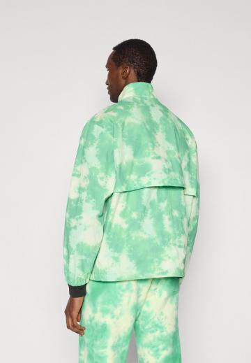 Куртка-дождевик