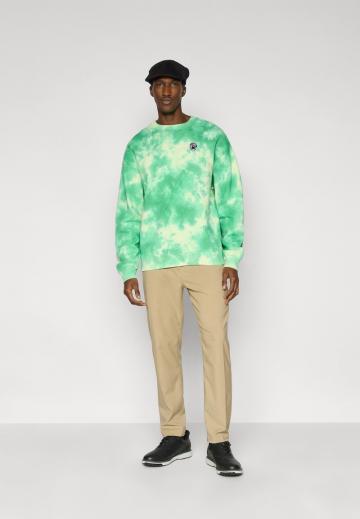 Спортивная кофта